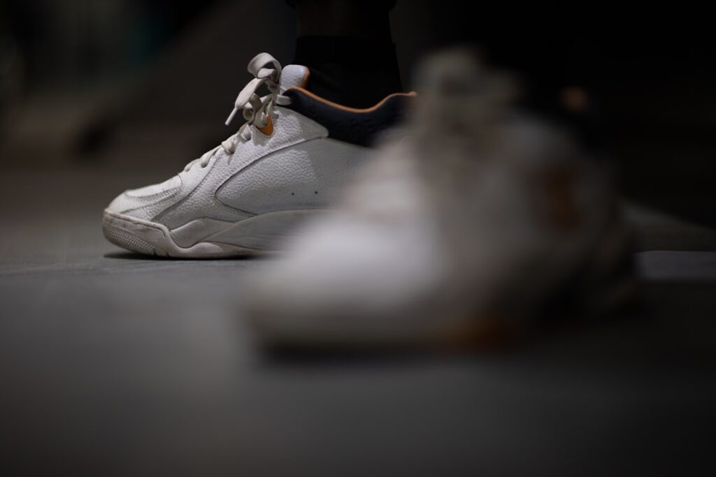New Balance 9060新作「ダークオリビン」発売
