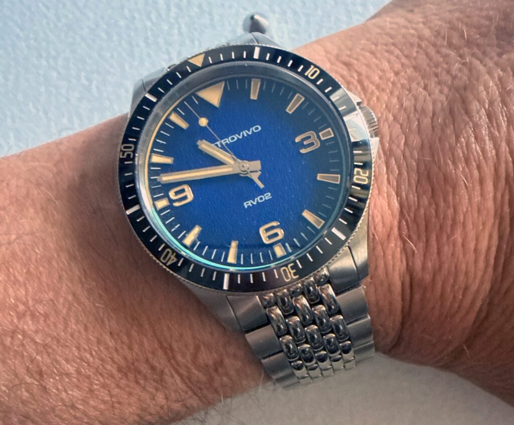 Doxa SUB 200 T.GRAPH復刻、1960年代の伝説的ダイバーズウォッチ復活
